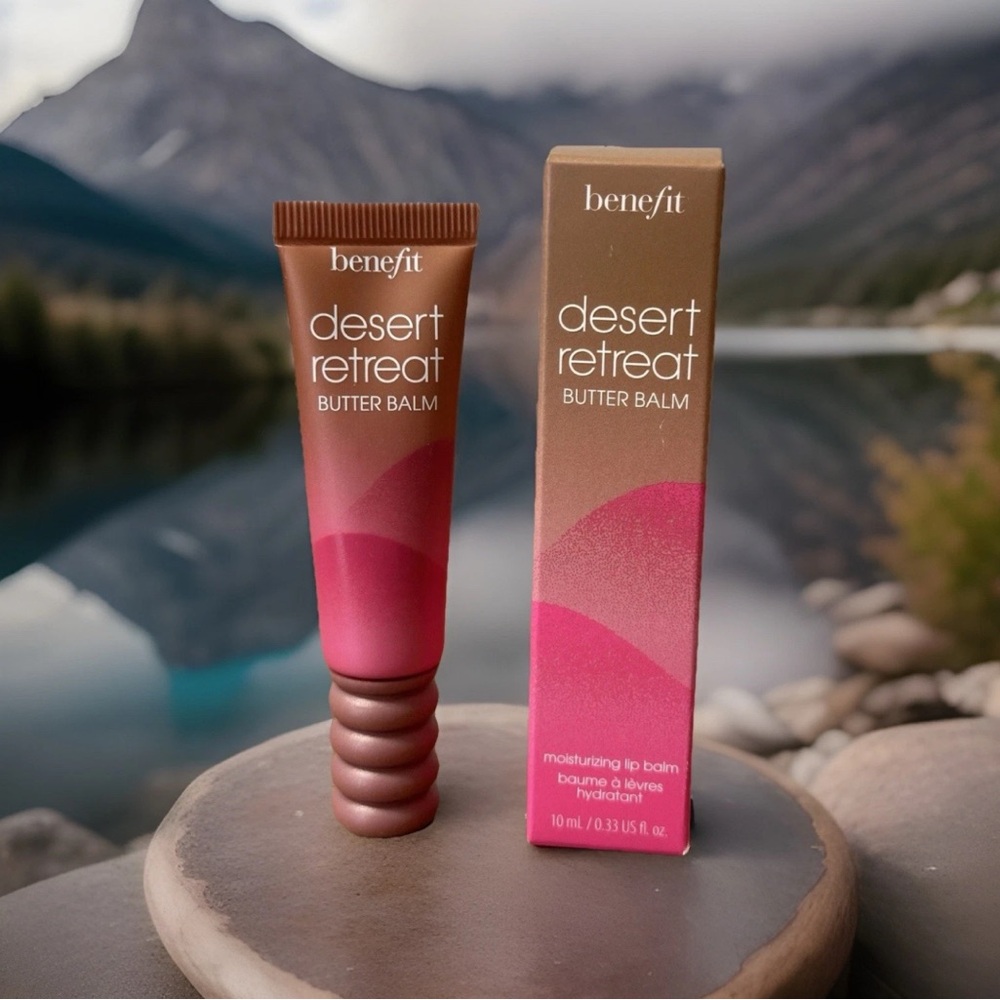 NIB Benefit Cosmetics
Benefit Cosmetics Wanderlust Lip Butter Balm